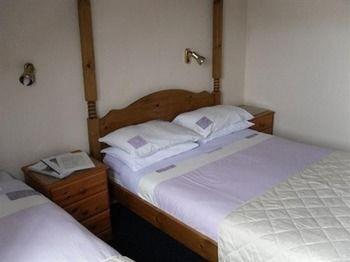 The Isles Inn Portree Extérieur photo