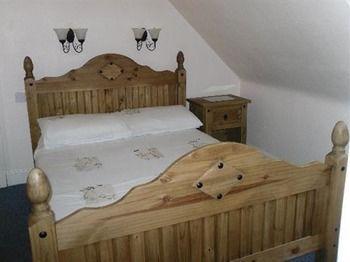The Isles Inn Portree Extérieur photo