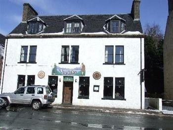 The Isles Inn Portree Extérieur photo